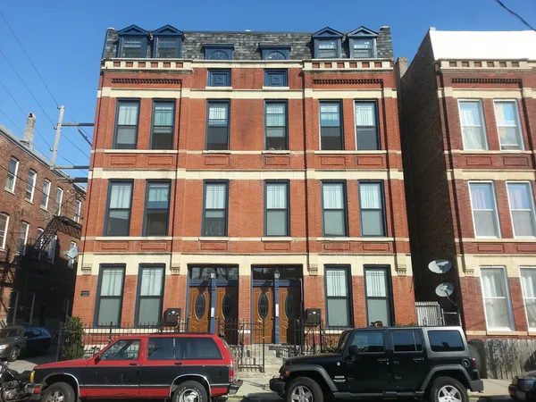 $1,995 | 1612 West 17th Street, Unit 1, Chicago, IL 60608