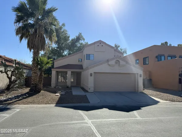 $2,200 | 6041 North Reliance Drive, Tucson, AZ 85704