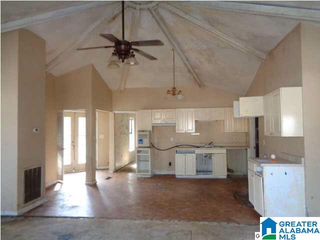 204 Riverside Drive Trussville, AL 35173 - Photo 5 of 10