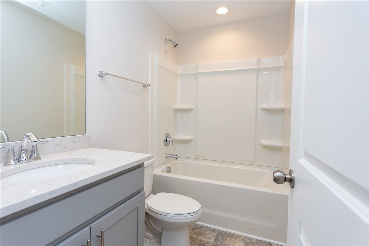 6105 Kayton Street, Unit 2185 Raleigh, NC 27616 - Photo 24 of 30 Full Bathroom