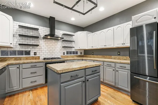 $669,900 | 5747 Wolf Village Drive, Colorado Springs, CO 80924