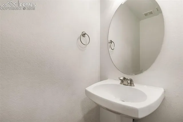 $669,900 | 5747 Wolf Village Drive, Colorado Springs, CO 80924