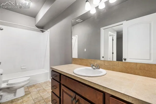 $669,900 | 5747 Wolf Village Drive, Colorado Springs, CO 80924