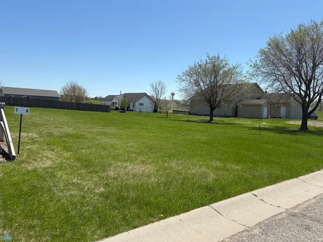 $15,500 | 702 10th Street Northwest, Frazee, MN 56544