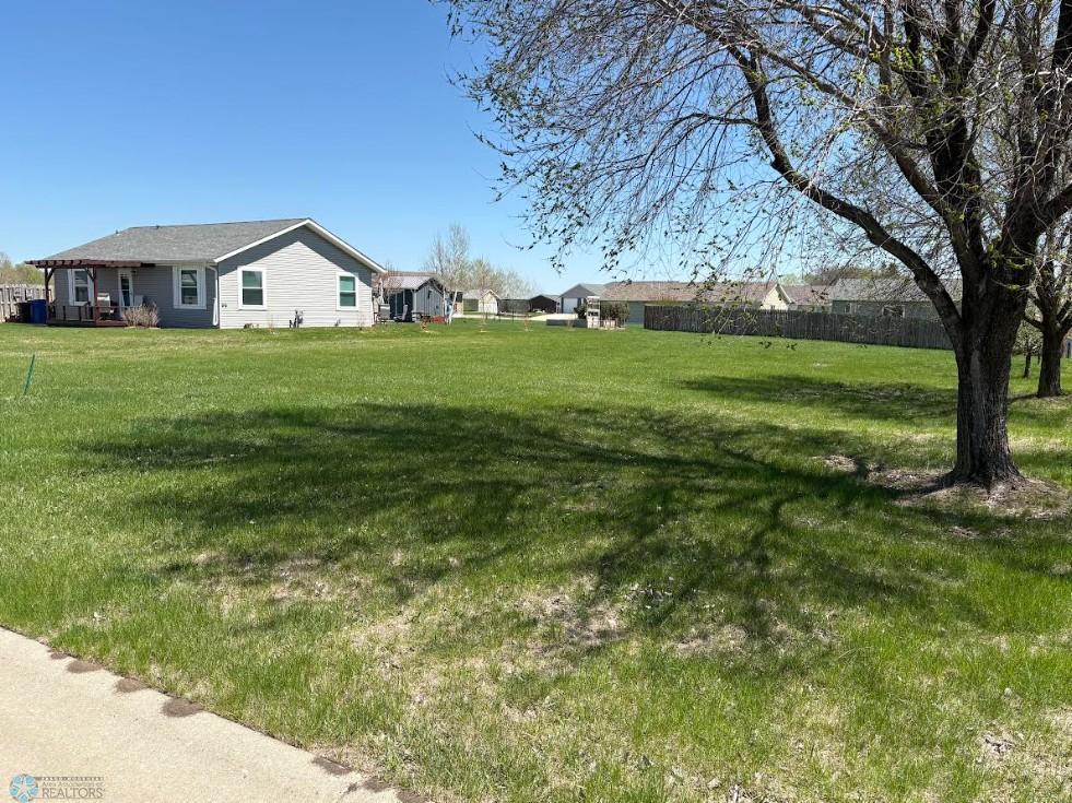 702 10th Street Northwest Frazee, MN 56544 - Photo 2 of 16