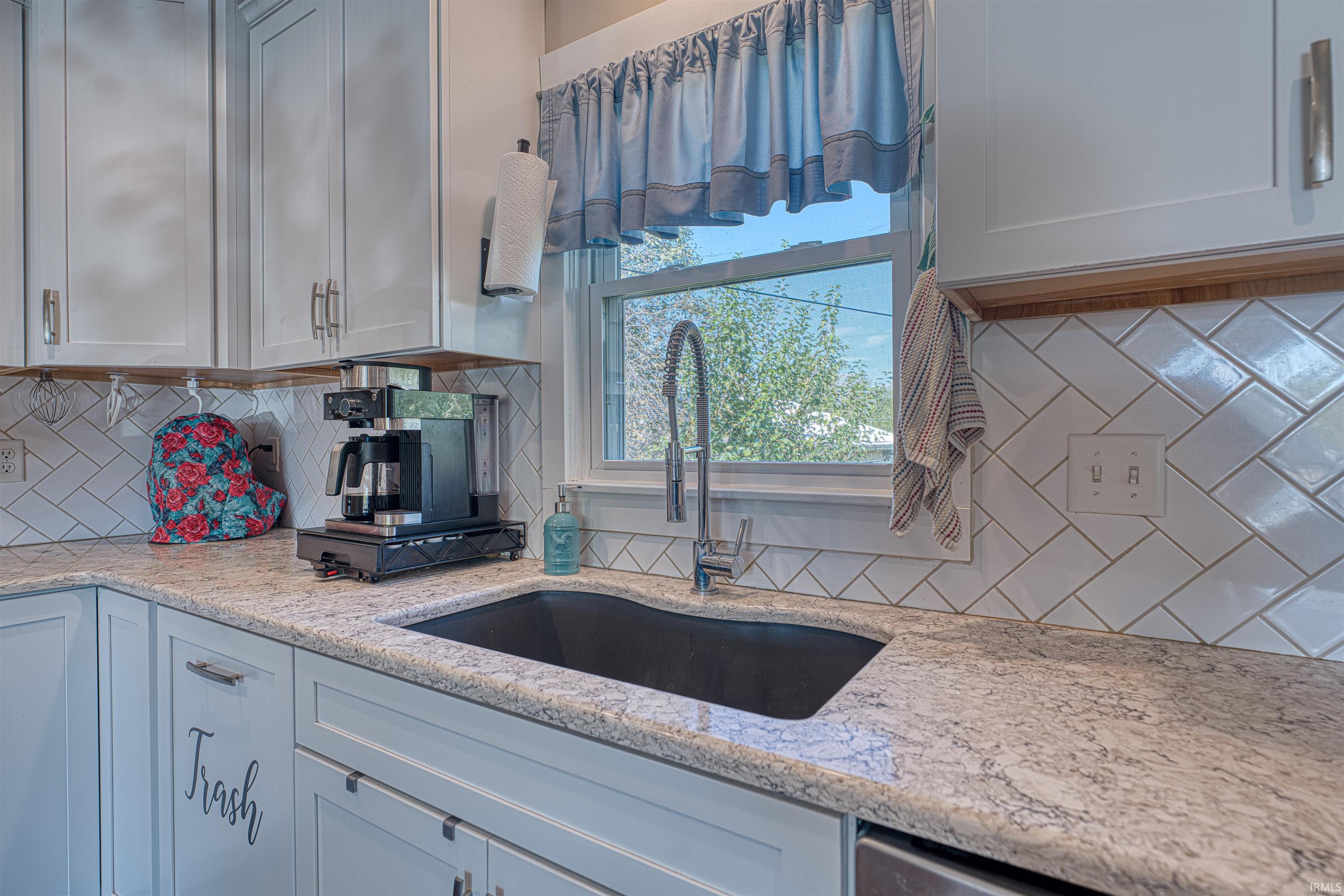 8344 Telephone Road Newburgh, IN 47630 - Photo 9 of 34