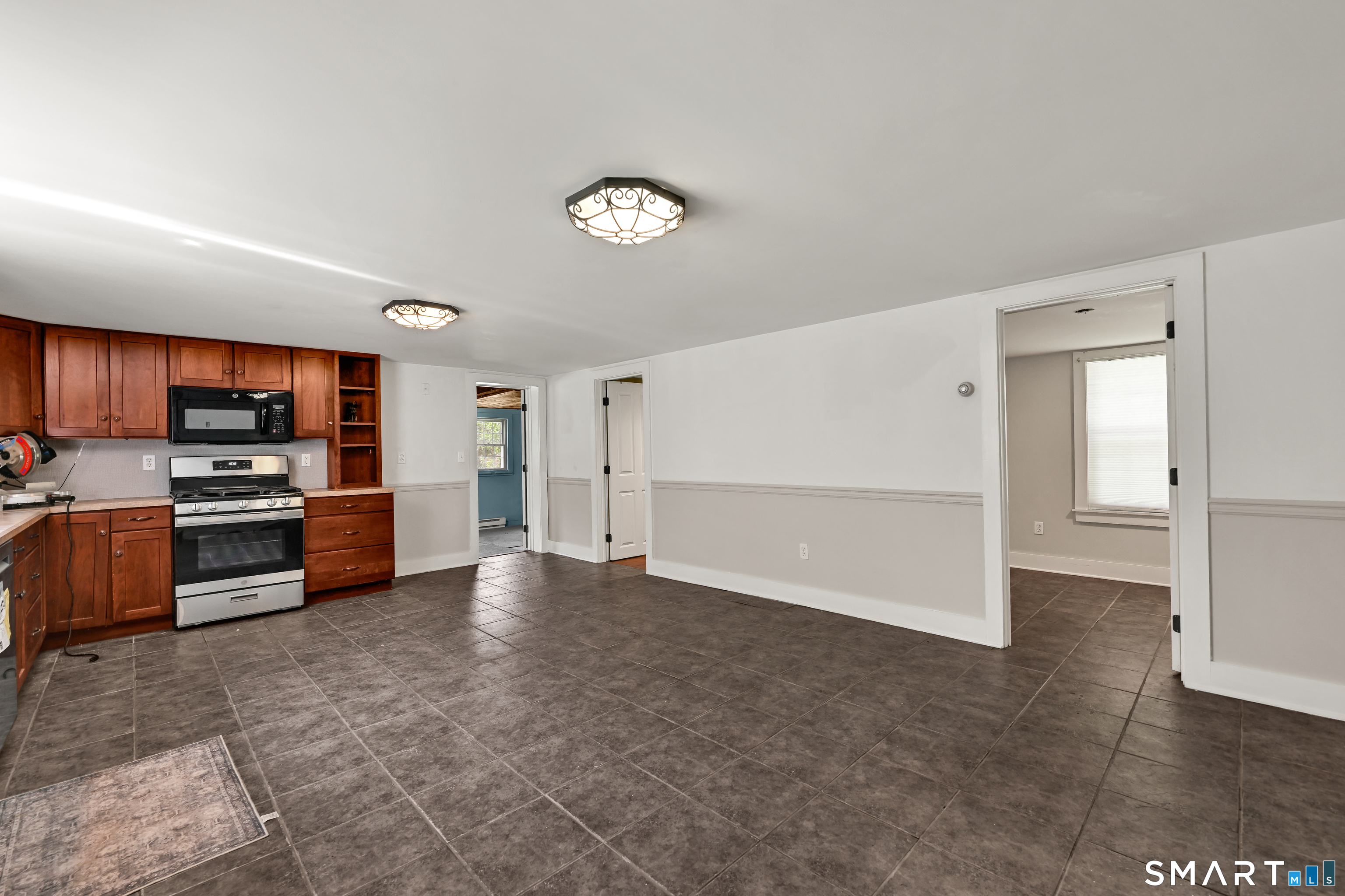 463 Pearl Lake Road Waterbury, CT 06706 - Photo 25 of 37 Gallery Image 25