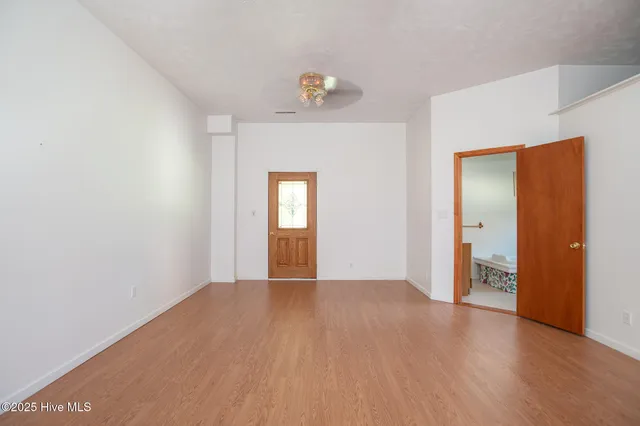 $479,000 | 35 Bayview Drive, Merritt, NC 28556