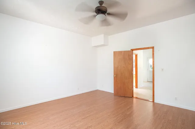 $479,000 | 35 Bayview Drive, Merritt, NC 28556