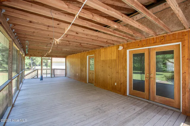 $479,000 | 35 Bayview Drive, Merritt, NC 28556