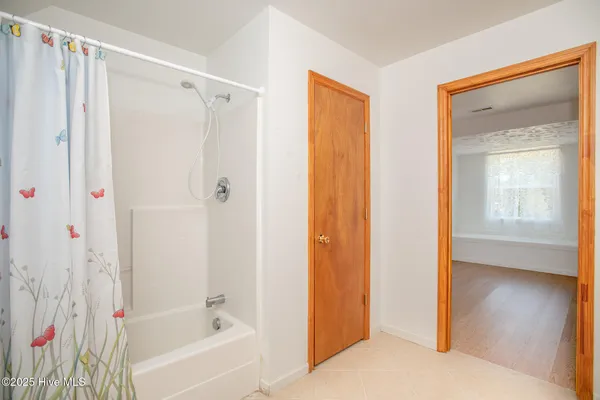 $479,000 | 35 Bayview Drive, Merritt, NC 28556