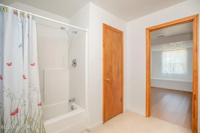 $479,000 | 35 Bayview Drive, Merritt, NC 28556