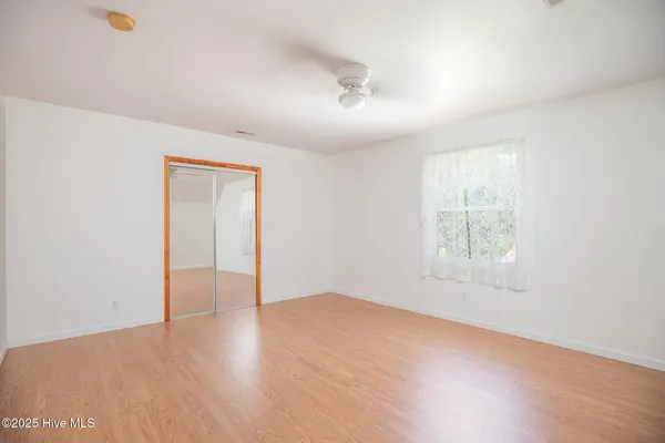 $479,000 | 35 Bayview Drive, Merritt, NC 28556