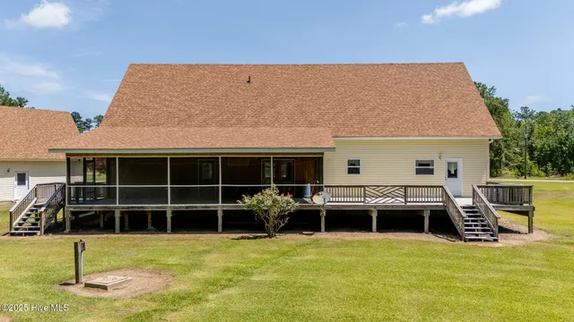 $479,000 | 35 Bayview Drive, Merritt, NC 28556