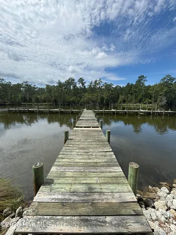 $479,000 | 35 Bayview Drive, Merritt, NC 28556