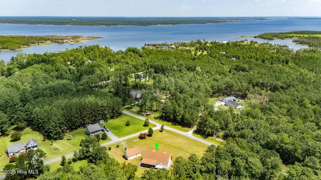 $479,000 | 35 Bayview Drive, Merritt, NC 28556