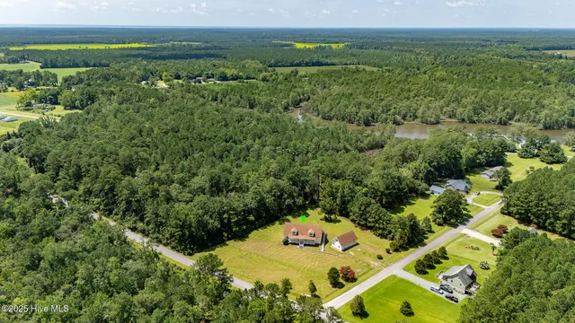 $479,000 | 35 Bayview Drive, Merritt, NC 28556