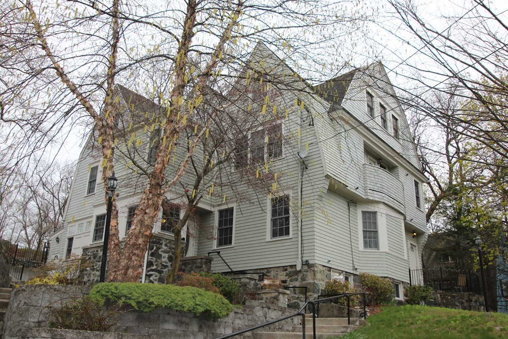 31 Greystone Road, Unit 5 Malden, MA 02148 - Photo 1 of 20 Gallery Image 1