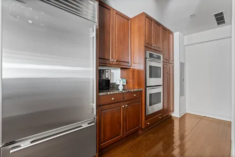 $1,375,000 | 21 East Huron Street, Unit 2803, Chicago, IL 60611
