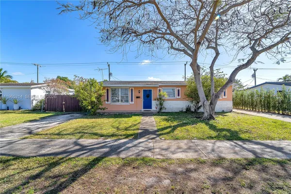 $700,000 | 3235 Southwest 93rd Court, Miami, FL 33165