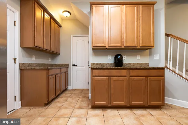 $385,000 | 13620 Dover Cliffs Place, Unit 13620, Germantown, MD 20874