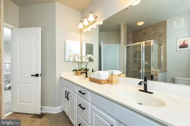 $385,000 | 13620 Dover Cliffs Place, Unit 13620, Germantown, MD 20874