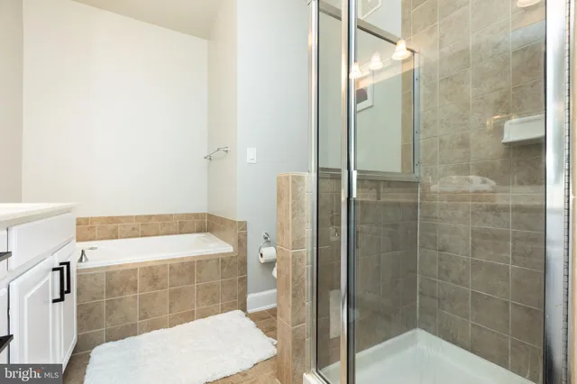 $385,000 | 13620 Dover Cliffs Place, Unit 13620, Germantown, MD 20874