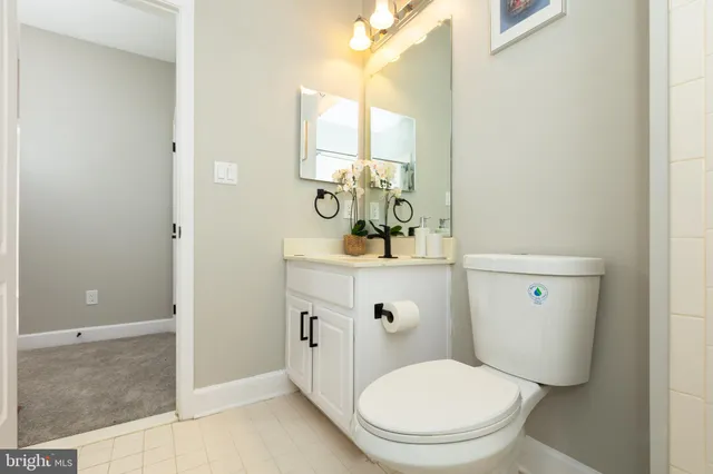 $385,000 | 13620 Dover Cliffs Place, Unit 13620, Germantown, MD 20874