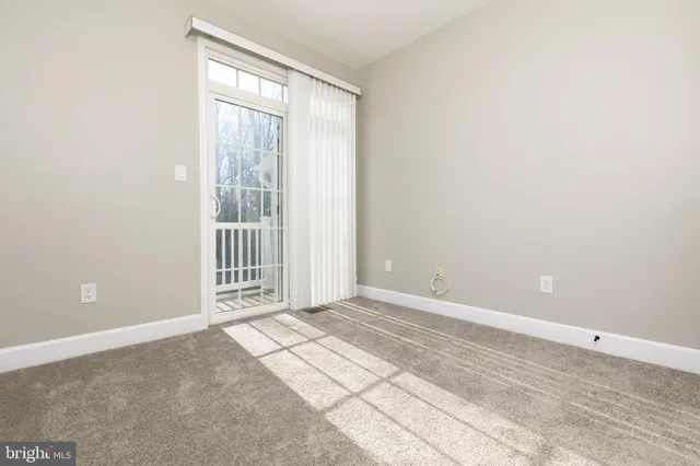 $385,000 | 13620 Dover Cliffs Place, Unit 13620, Germantown, MD 20874