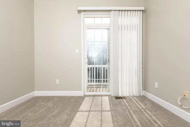 $385,000 | 13620 Dover Cliffs Place, Unit 13620, Germantown, MD 20874