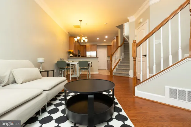 $385,000 | 13620 Dover Cliffs Place, Unit 13620, Germantown, MD 20874