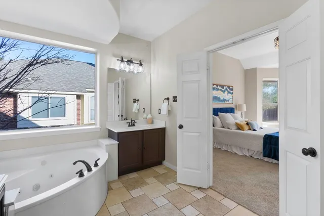 $425,000 | 7024 Thistle Hill Way, Austin, TX 78754