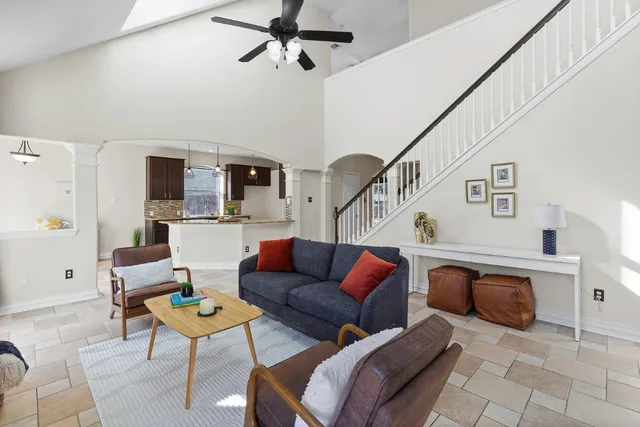 $425,000 | 7024 Thistle Hill Way, Austin, TX 78754