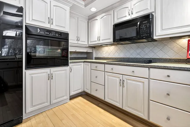 $400,000 | 2308 North Appleton Street, Appleton, WI 54911