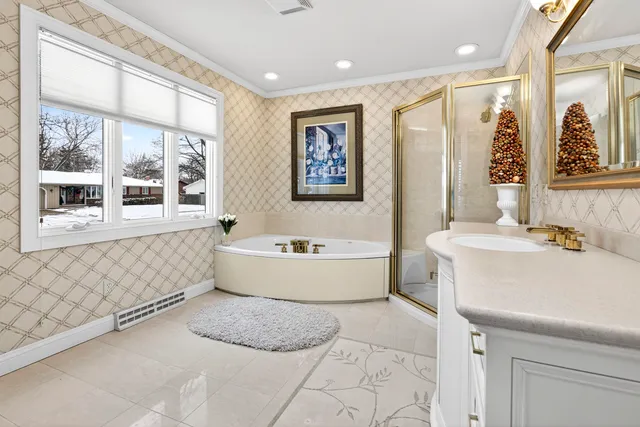 $400,000 | 2308 North Appleton Street, Appleton, WI 54911