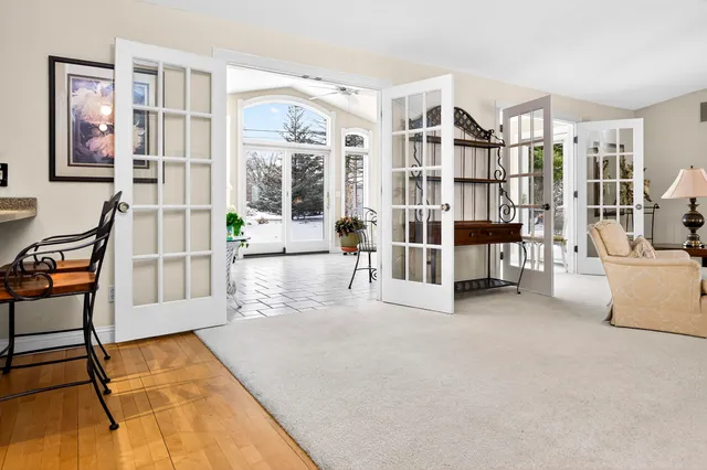 $400,000 | 2308 North Appleton Street, Appleton, WI 54911