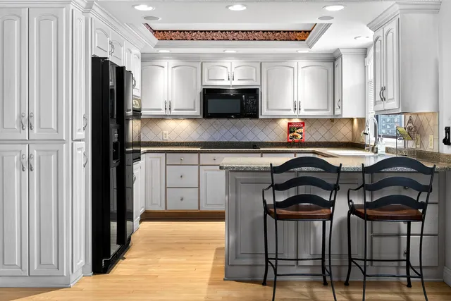 $400,000 | 2308 North Appleton Street, Appleton, WI 54911