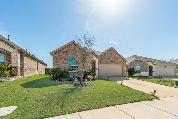 $2,100 | 7904 Blue Heron Lane, McKinney, TX 75071