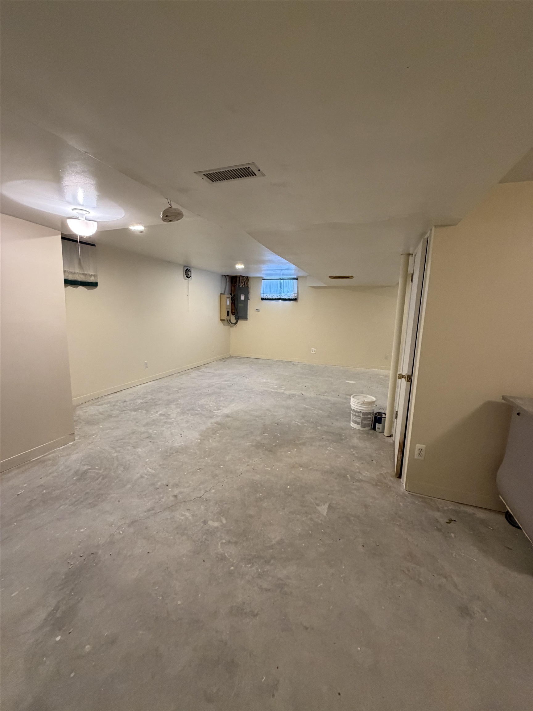 6496 East Carpenter Road Flint, MI 48506 - Photo 21 of 37