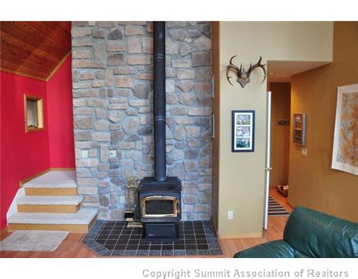 93 Rena Road Breckenridge, CO 80424 - Photo 5 of 25 Living Room.