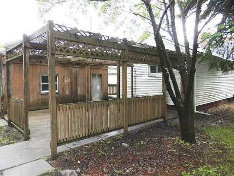 1511 North Center Road Flint, MI 48506 - Photo 7 of 8 20360061-6.JPG