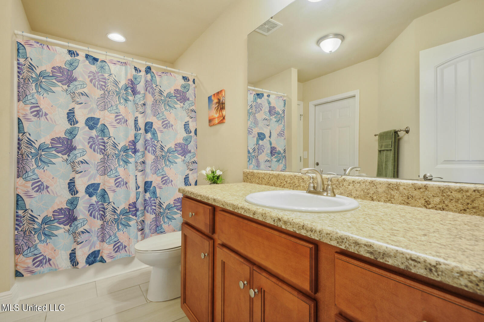 14031 Hudson Krohn Road Biloxi, MS 39532 - Photo 12 of 24 14031 Hudson Krohn Rd-13
