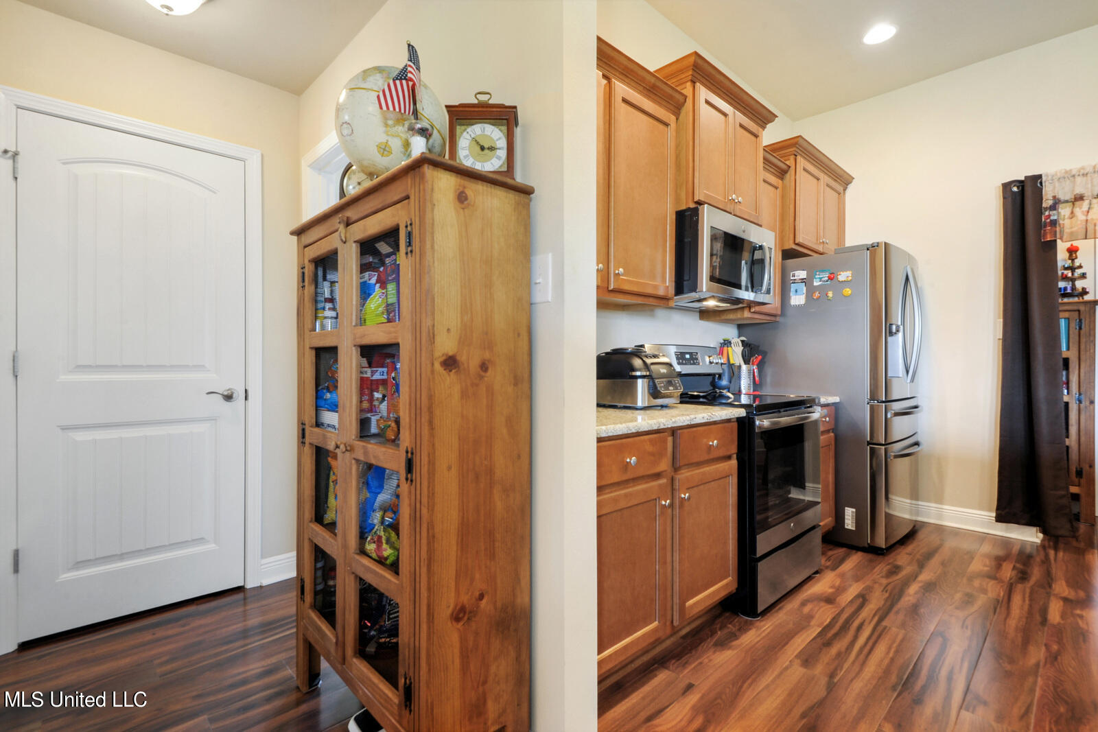 14031 Hudson Krohn Road Biloxi, MS 39532 - Photo 10 of 24 14031 Hudson Krohn Rd-11