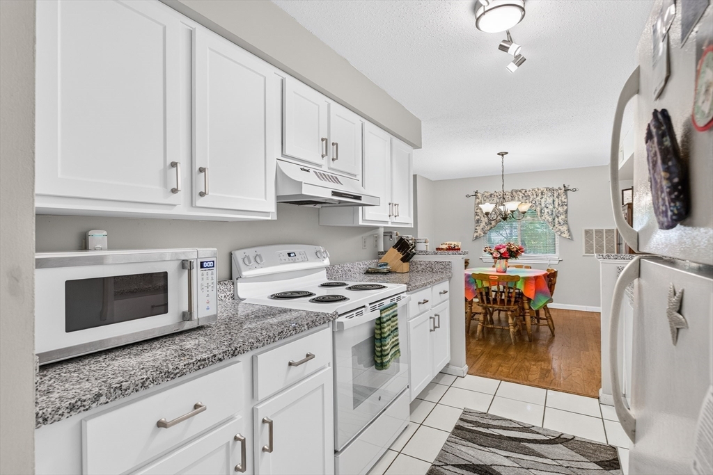 9 Beal's Cove Road, Unit A Hingham, MA 02043 - Photo 9 of 24