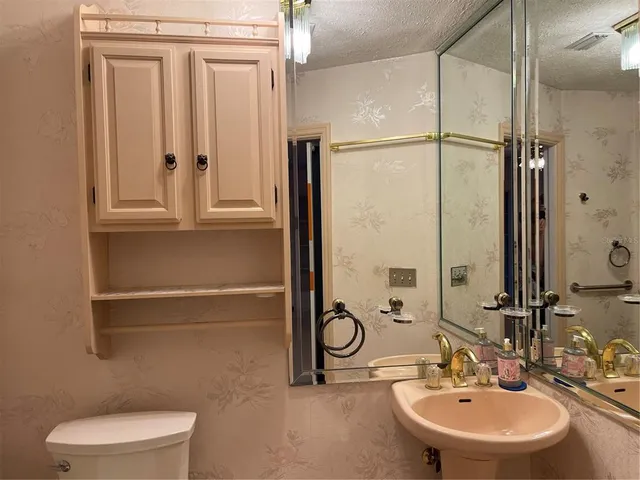 $392,000 | 20971 Negril Court, Lutz, FL 33558