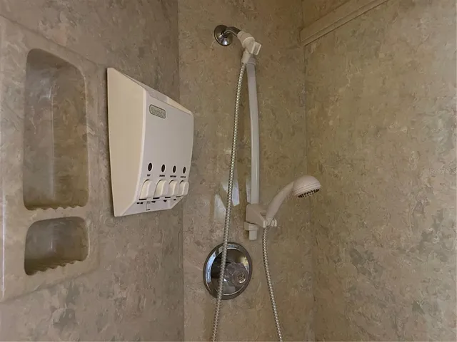 $392,000 | 20971 Negril Court, Lutz, FL 33558