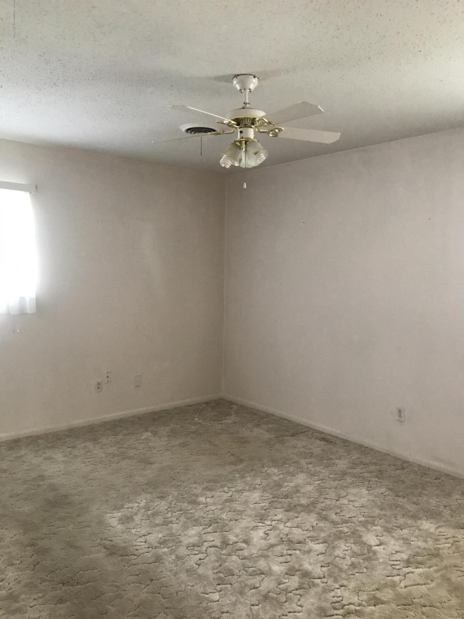 4818 Farmers Avenue Amarillo, TX 79110 - Photo 2 of 40 bedroom 3