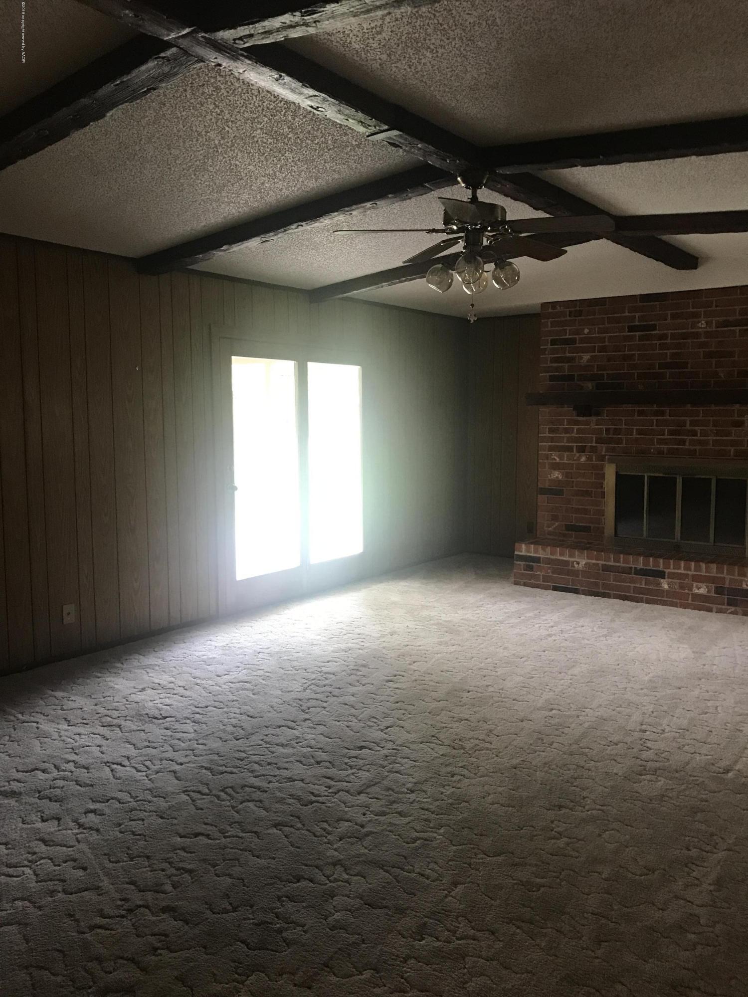 4818 Farmers Avenue Amarillo, TX 79110 - Photo 26 of 40 den 2