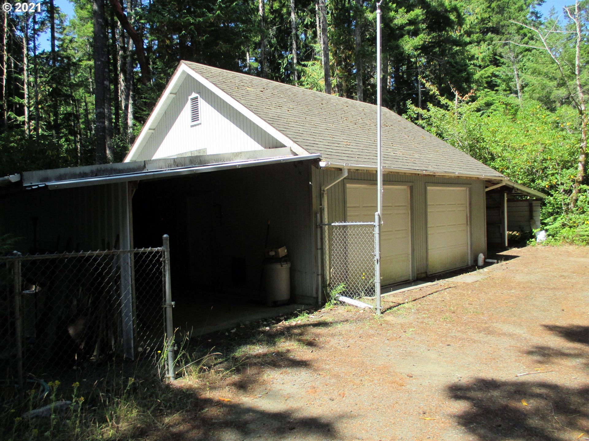 58787 Jackie Road Bandon, OR 97411 - Photo 5 of 27 Gallery Image 5