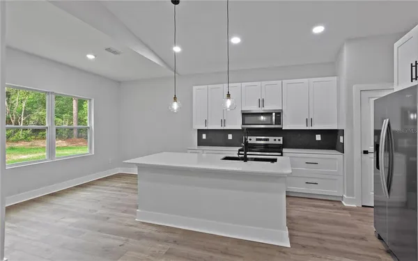 $2,200 | 12255 Southwest 98th Street, Dunnellon, FL 34432